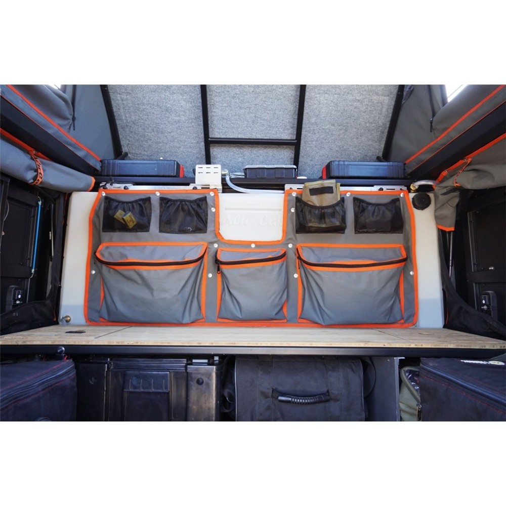 Sac en toile réservoir d'eau Alu-Cab Canopy Camper, accessoire 4x4 Sac en toile réservoir d'eau Alu-Cab Canopy Camper, accessoire 4x4